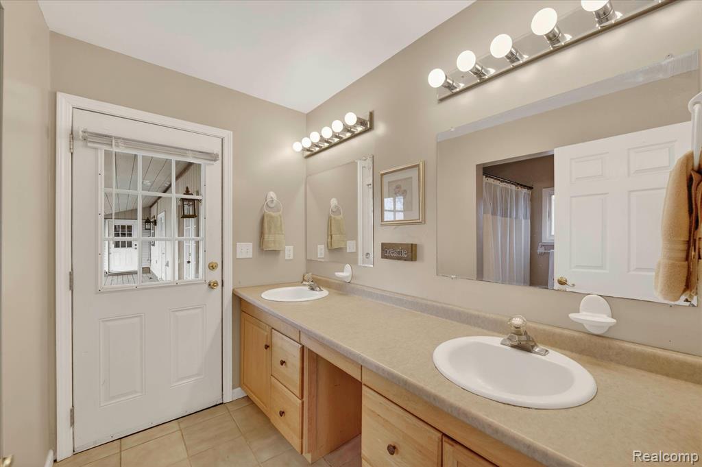 12760 Roepke Road Gregory, MI 48137 - Photo 20 of 61