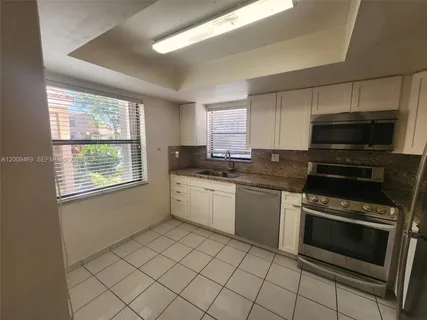 $2,200 | 11810 Southwest 80th Street, Unit 216, Miami, FL 33183