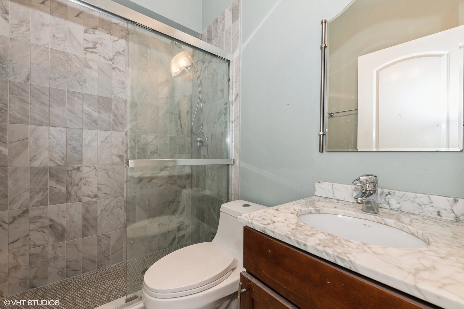 1925 West Irving Park Road, Unit 4 Chicago, IL 60613 - Photo 12 of 18 Gallery Image 12