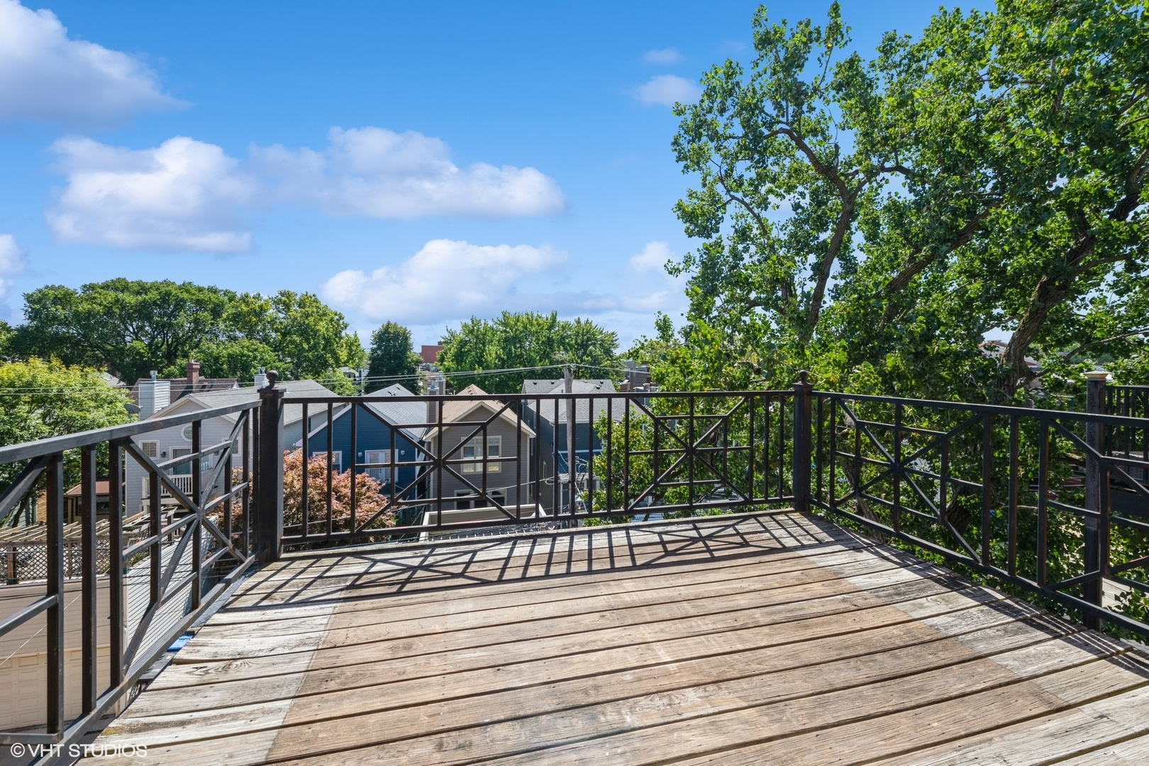 1925 West Irving Park Road, Unit 4 Chicago, IL 60613 - Photo 14 of 18 Gallery Image 14