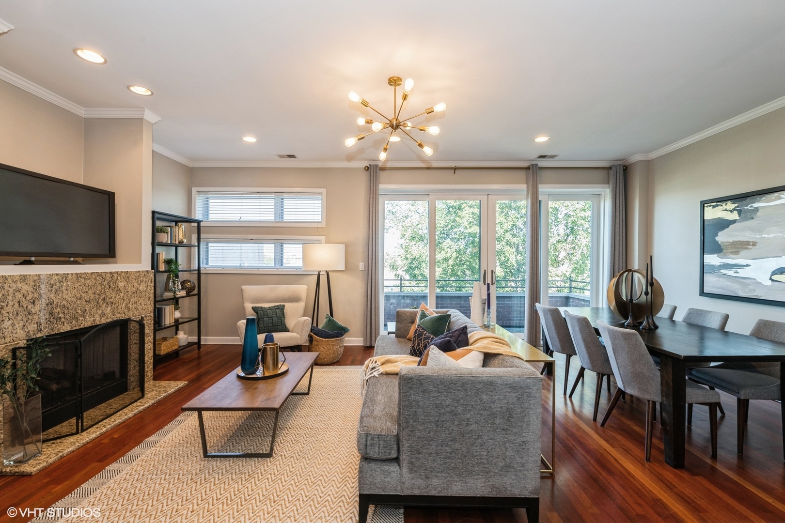 1925 West Irving Park Road, Unit 4 Chicago, IL 60613 - Photo 2 of 18 Gallery Image 2