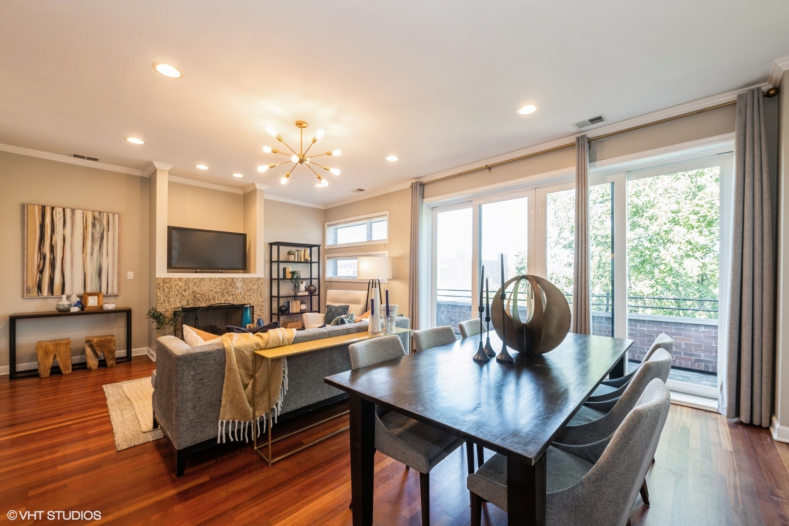 1925 West Irving Park Road, Unit 4 Chicago, IL 60613 - Photo 4 of 18 Gallery Image 4