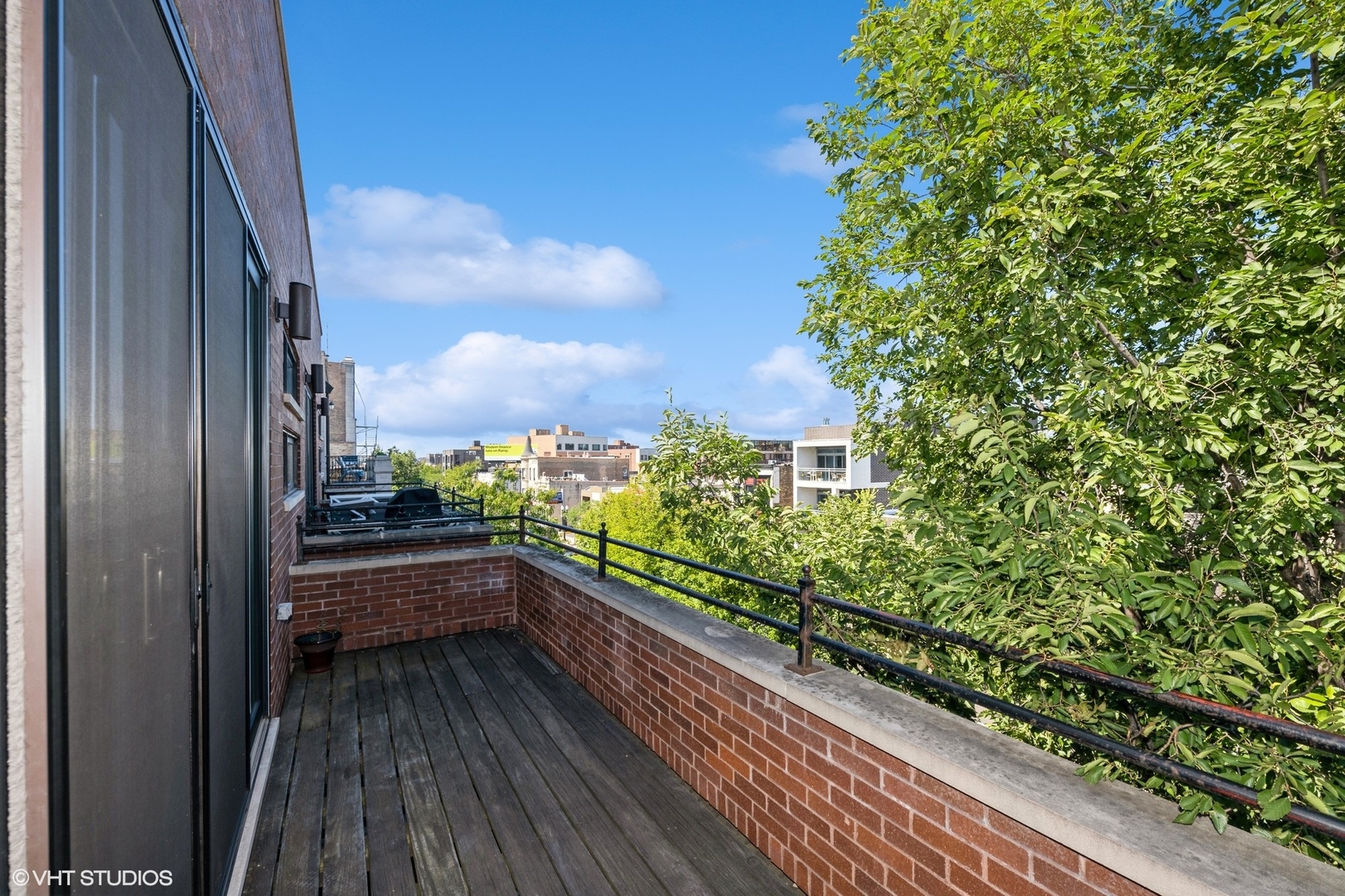 1925 West Irving Park Road, Unit 4 Chicago, IL 60613 - Photo 6 of 18 Gallery Image 6