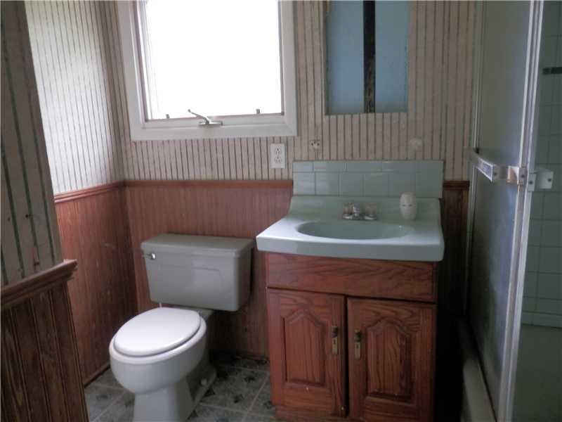 67 Kendall Corner Road Belfast, ME 04915 - Photo 7 of 9 Bathroom.