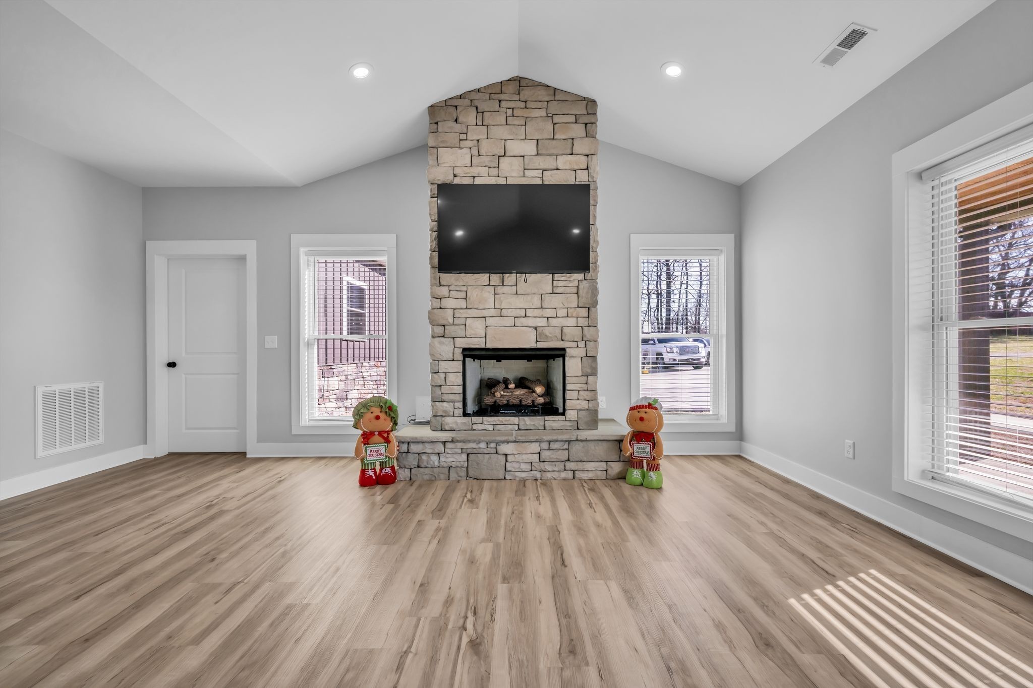 1547 Manley Loop Dickson, TN 37055 - Photo 13 of 51 Gallery Image 13