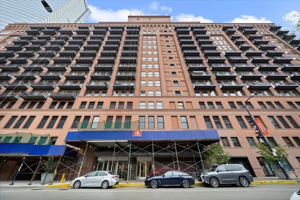 $625,000 | 165 North Canal Street, Unit 1022, Chicago, IL 60606