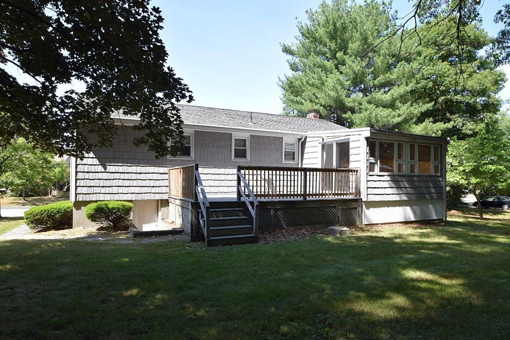 17 Niles Road Randolph, MA 02368 - Photo 13 of 14 Gallery Image 13