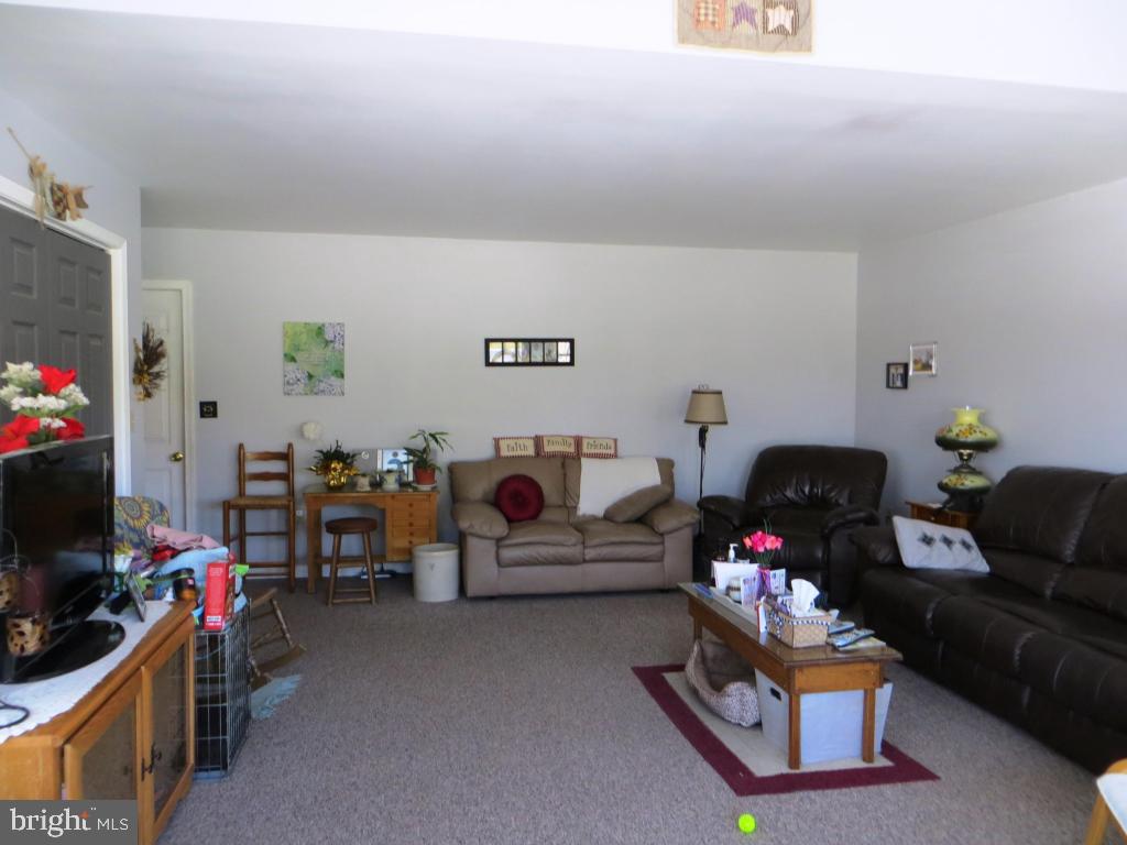 516 Pleasant Valley Road Denver, PA 17517 - Photo 7 of 15