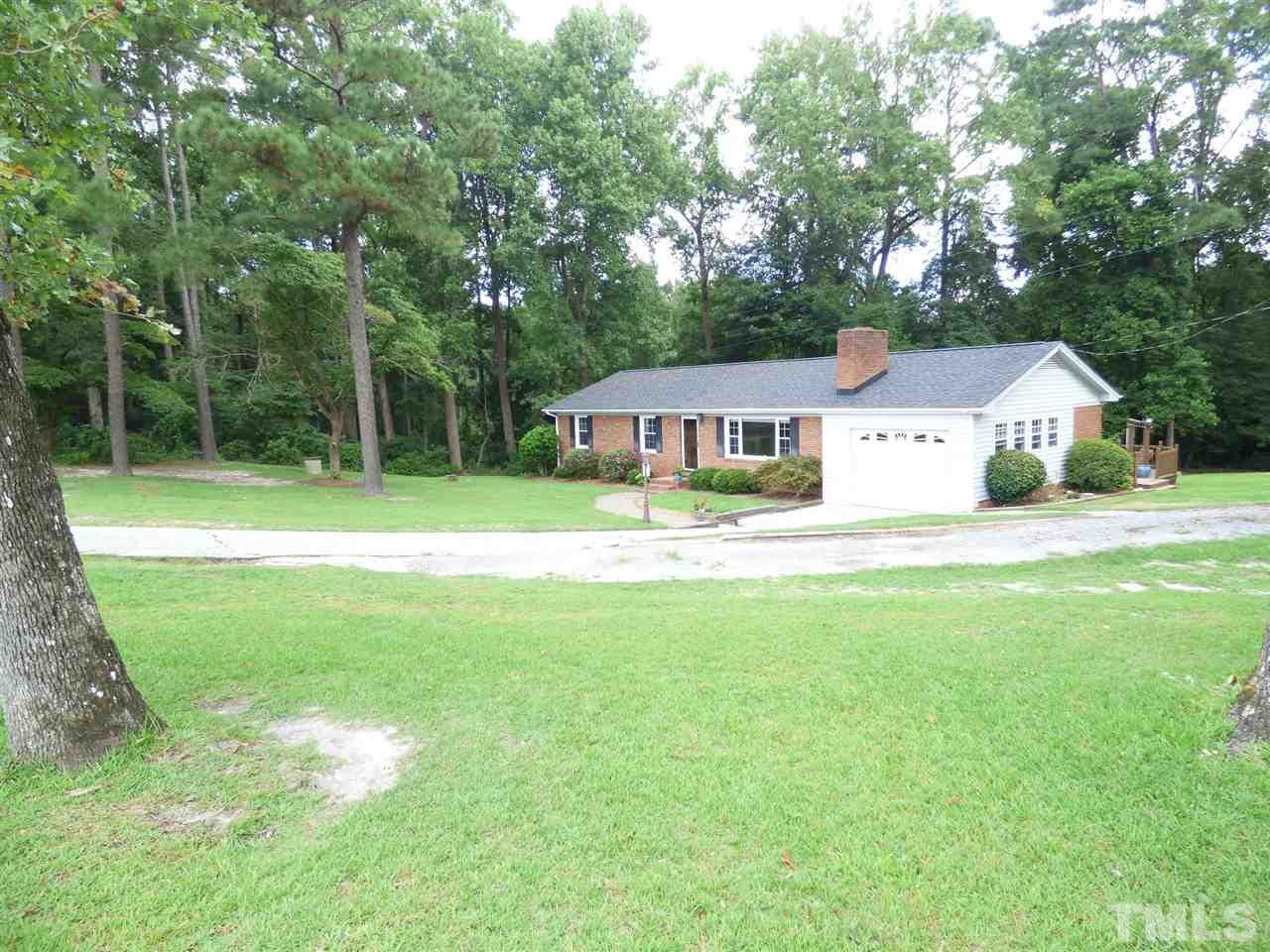 936 Johnston County Road Benson, NC 27504 - Photo 13 of 19 Gallery Image 13
