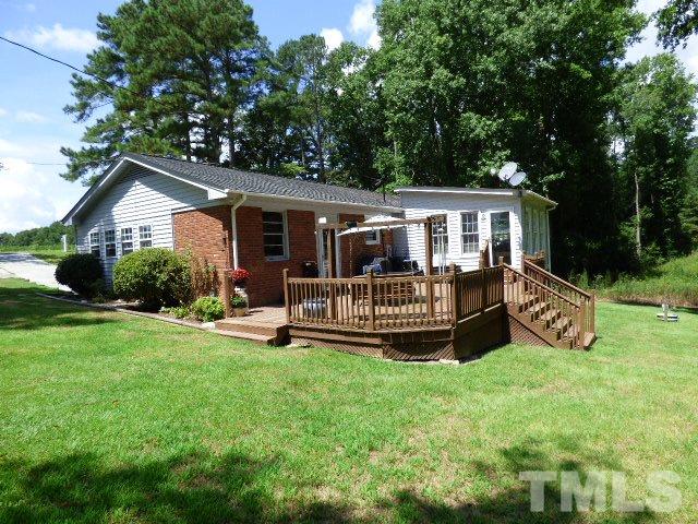 936 Johnston County Road Benson, NC 27504 - Photo 3 of 19 Gallery Image 3