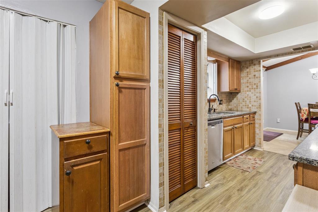 3646 Falling Leaf Lane Orlando, FL 32810 - Photo 12 of 44