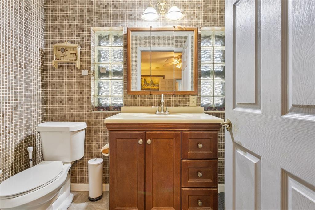 3646 Falling Leaf Lane Orlando, FL 32810 - Photo 17 of 44