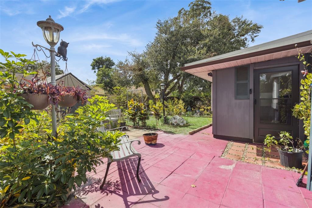 3646 Falling Leaf Lane Orlando, FL 32810 - Photo 2 of 44