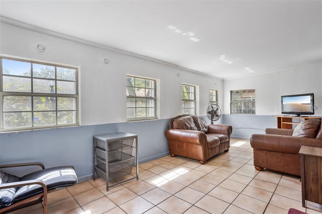 3646 Falling Leaf Lane Orlando, FL 32810 - Photo 27 of 44