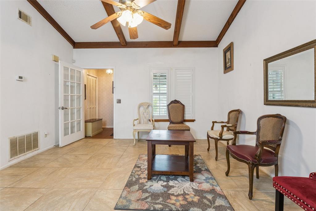 3646 Falling Leaf Lane Orlando, FL 32810 - Photo 4 of 44