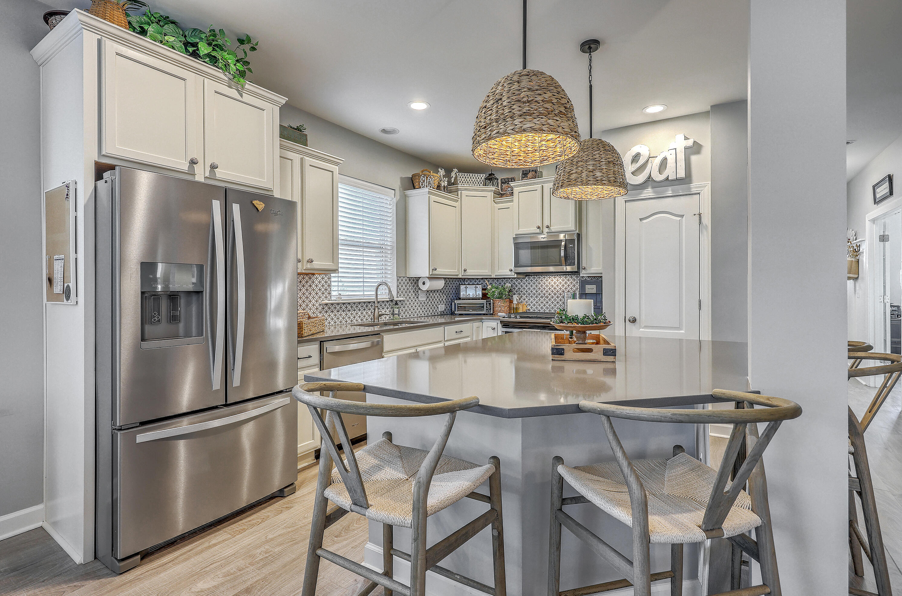 7415 Mercedes Way Hanahan, SC 29410 - Photo 13 of 36 Convenient Center Island