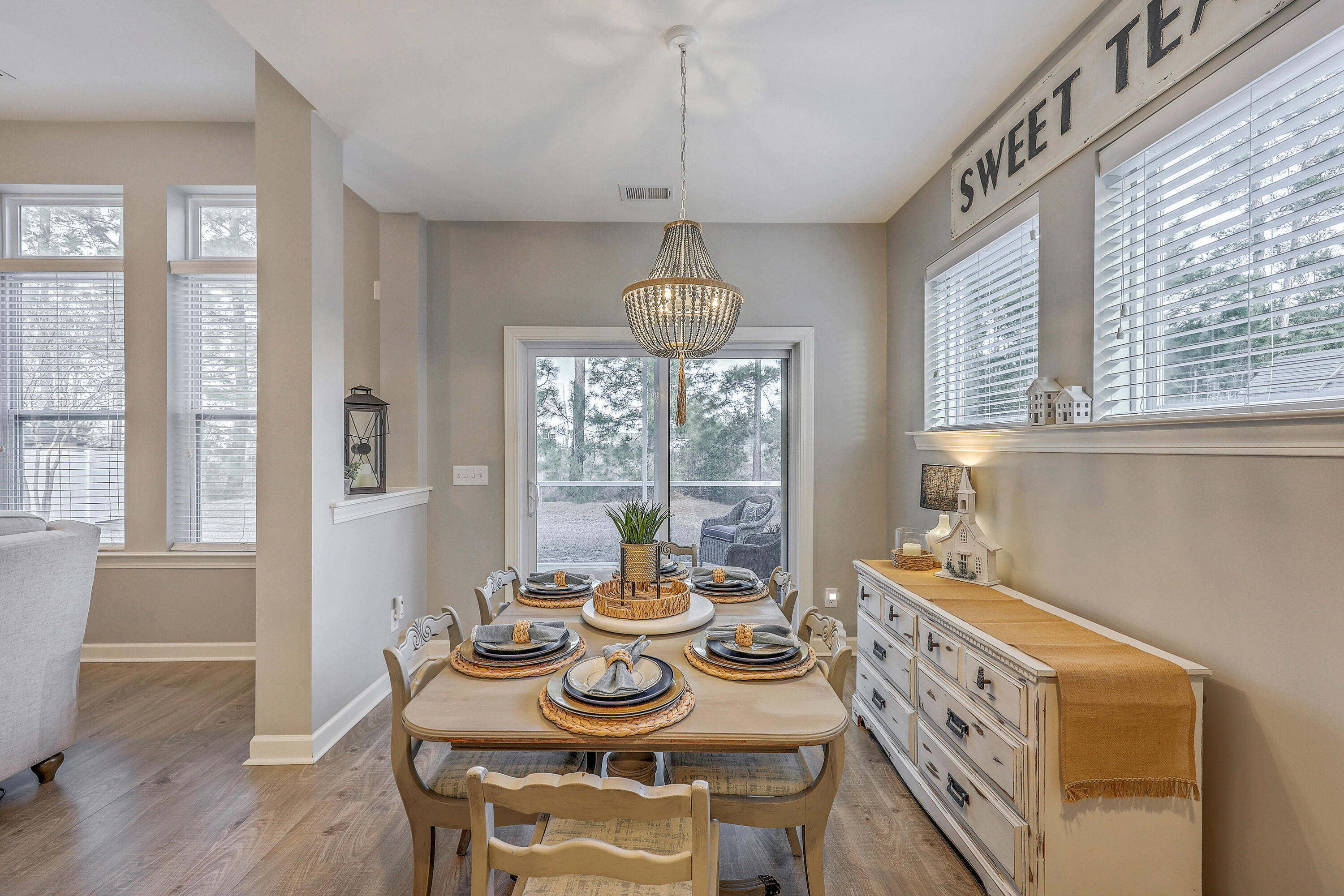 7415 Mercedes Way Hanahan, SC 29410 - Photo 16 of 36 Casual Dining Area
