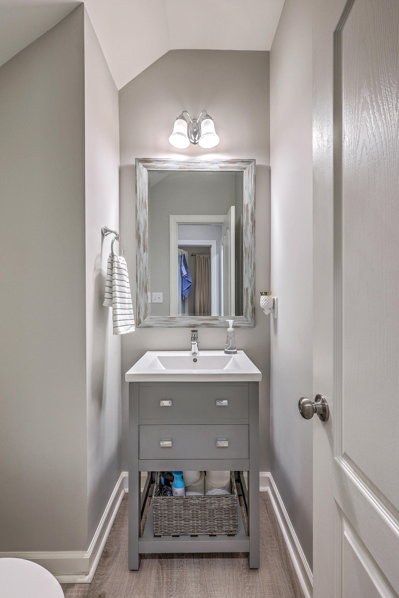 7415 Mercedes Way Hanahan, SC 29410 - Photo 24 of 36 Powder Room