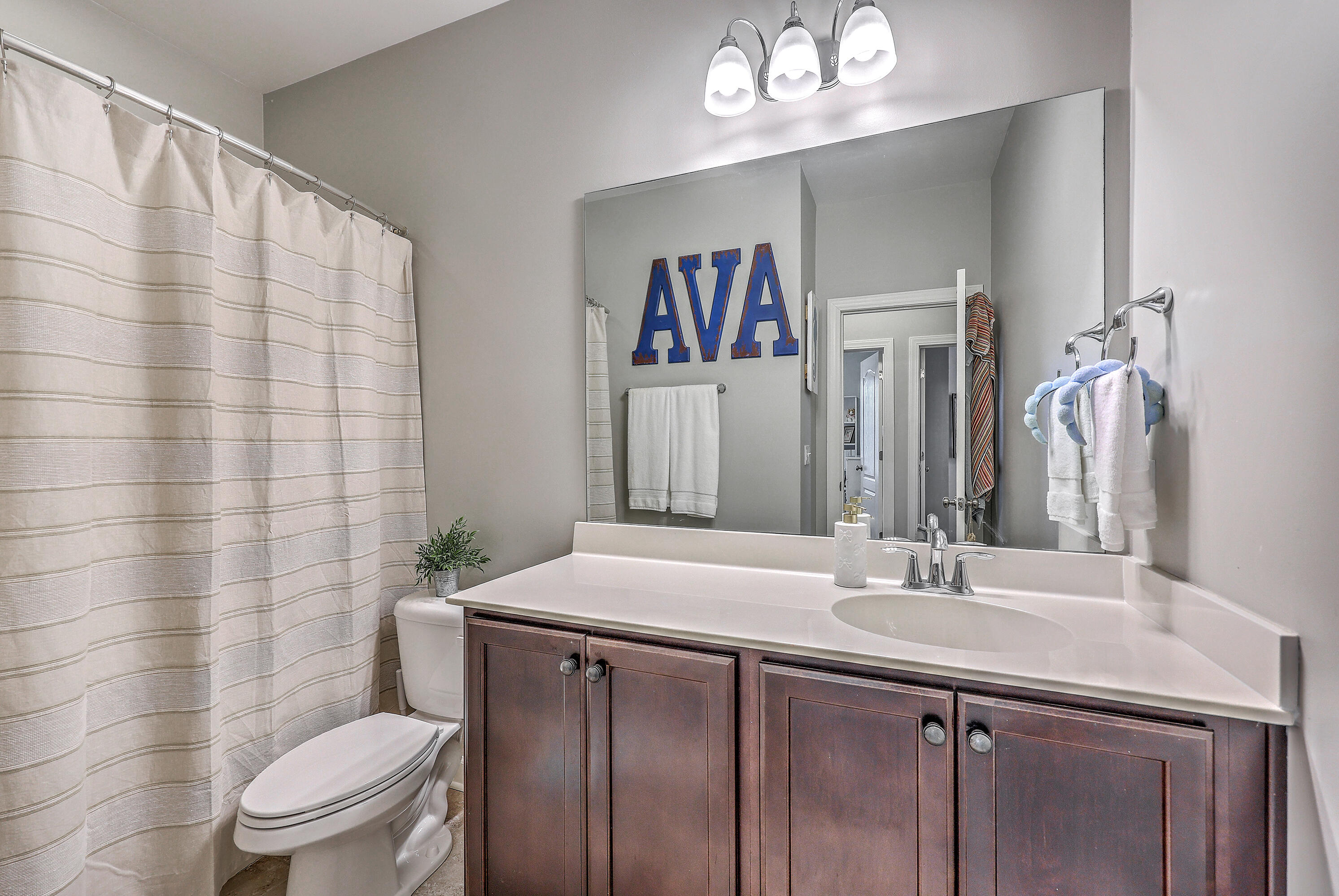 7415 Mercedes Way Hanahan, SC 29410 - Photo 28 of 36 Full Guest Bathroom