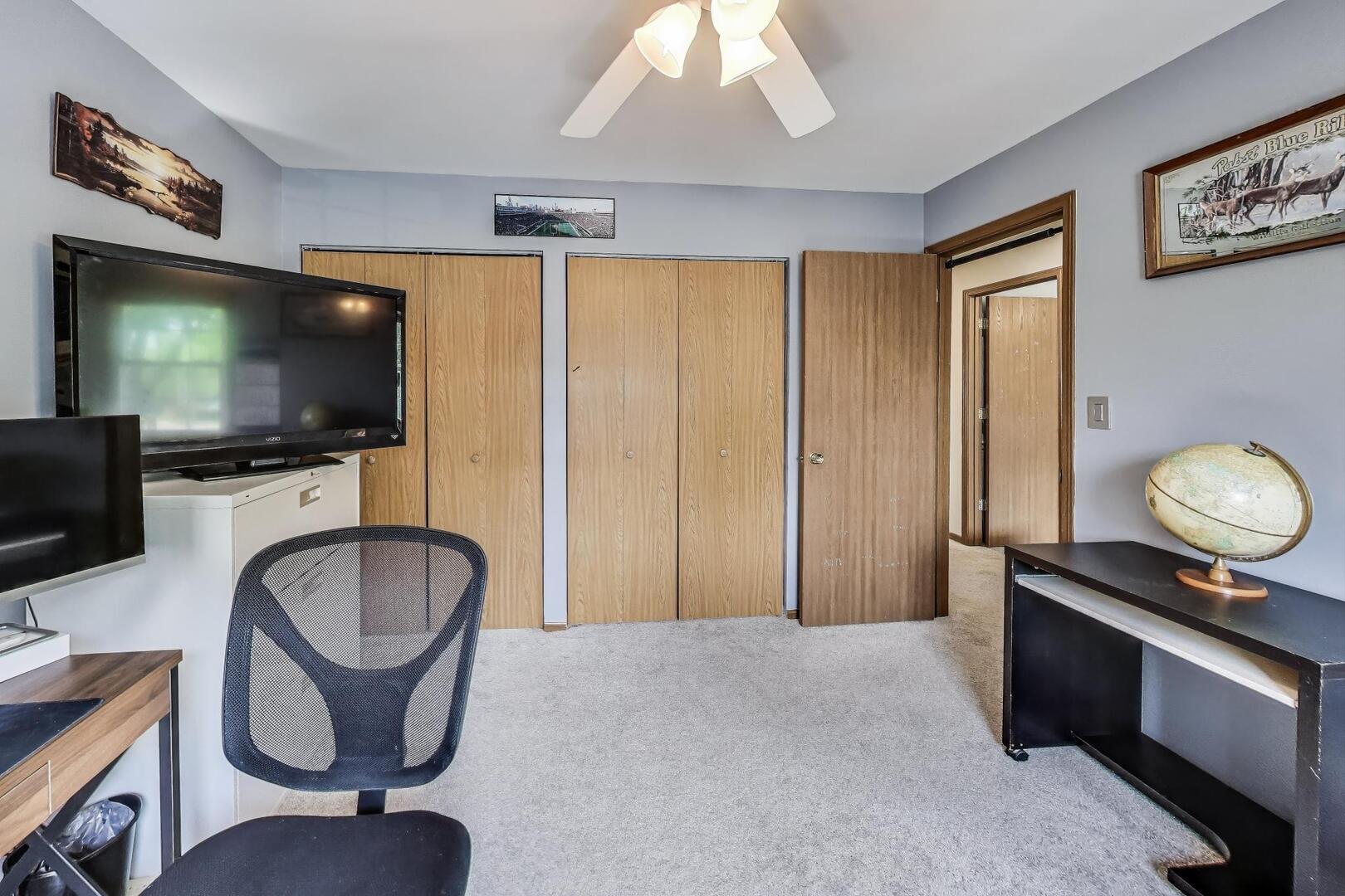 659 Meadows Boulevard Addison, IL 60101 - Photo 20 of 33 Gallery Image 20