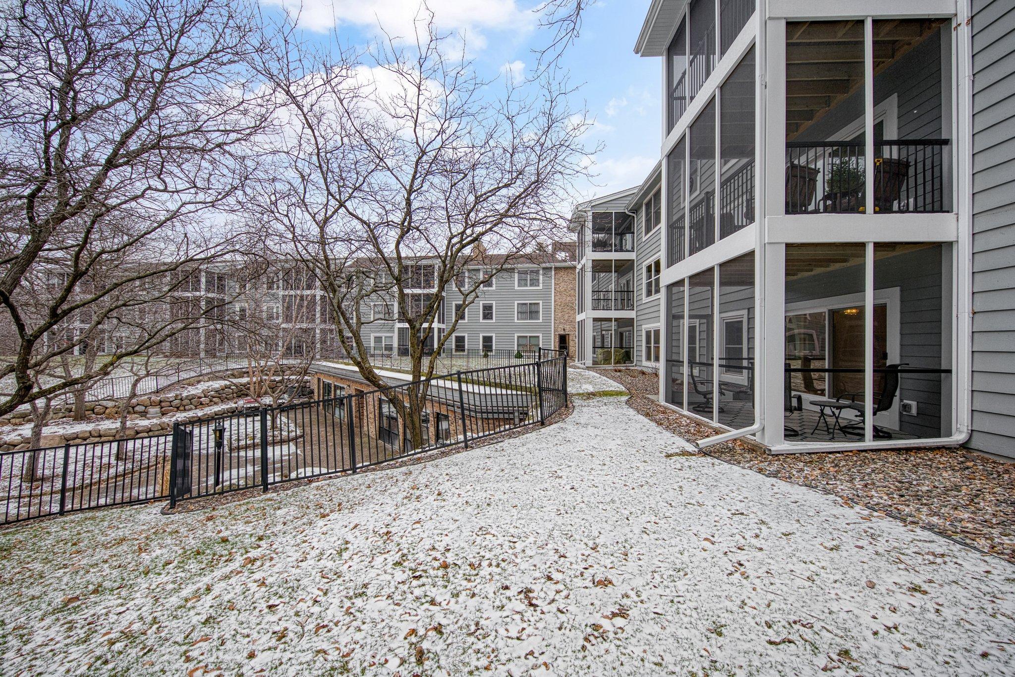 3000 St Albans Mill Road, Unit 112 Minnetonka, MN 55305 - Photo 26 of 40 Gallery Image 26