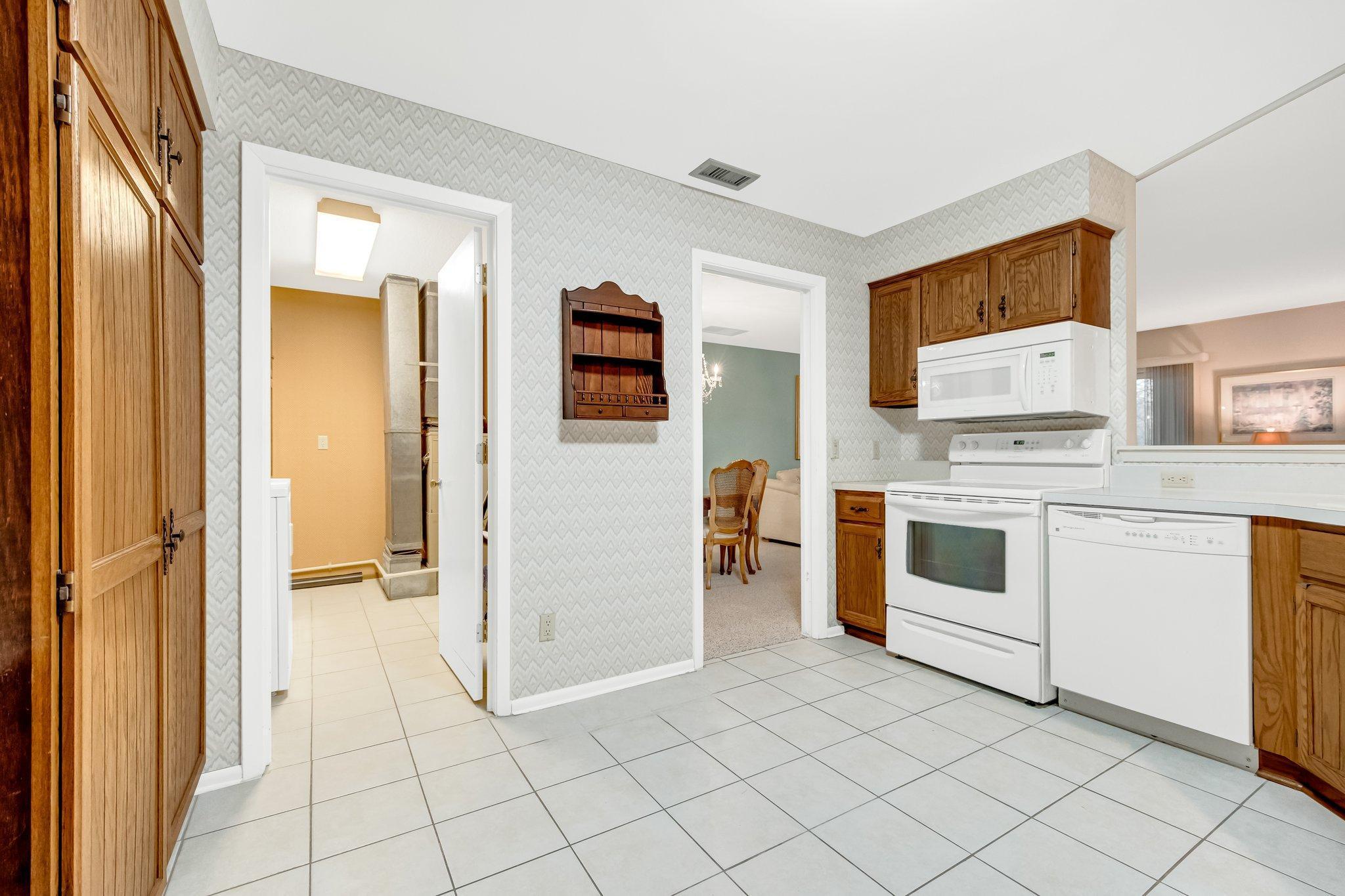 3000 St Albans Mill Road, Unit 112 Minnetonka, MN 55305 - Photo 10 of 40 Gallery Image 10