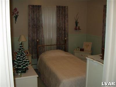 2606 Old Post Road Coplay, PA 18037 - Photo 7 of 9 Gallery Image 7