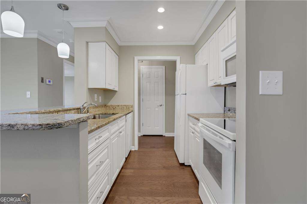 300 Johnson Ferry Road, Unit B902 Atlanta, GA 30328 - Photo 13 of 37