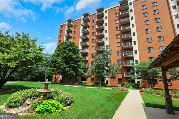 $2,748 | 300 Johnson Ferry Road, Unit B902, Atlanta, GA 30328