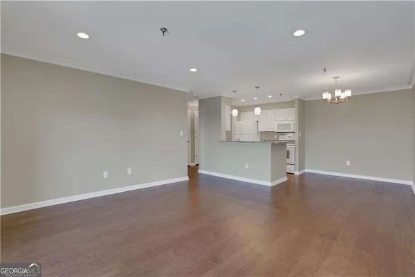 $2,748 | 300 Johnson Ferry Road, Unit B902, Atlanta, GA 30328