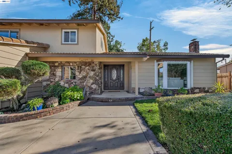 $1,538,000 | 3215 Peachwillow Lane, Walnut Creek, CA 94598