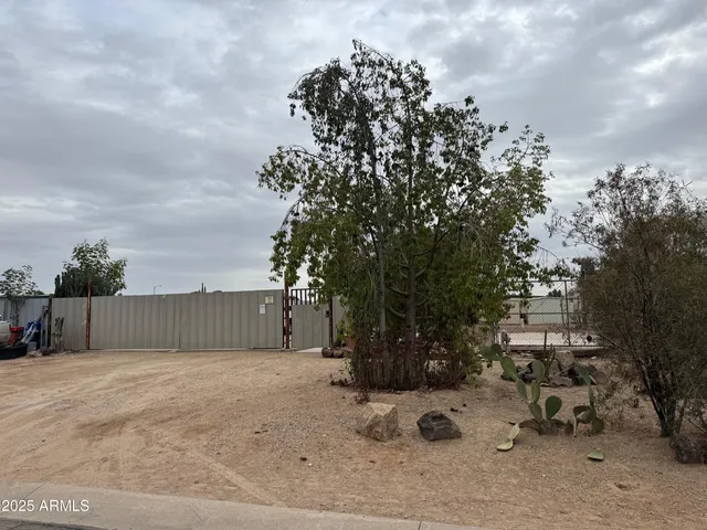 $129,900 | 3819 West Lone Cactus Drive, Unit 408, Glendale, AZ 85308
