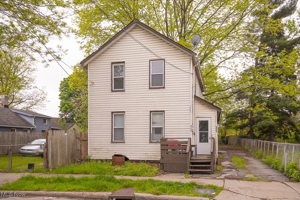 5008 Dolloff Road Cleveland, OH 44127 - Photo 2 of 16 Gallery Image 2