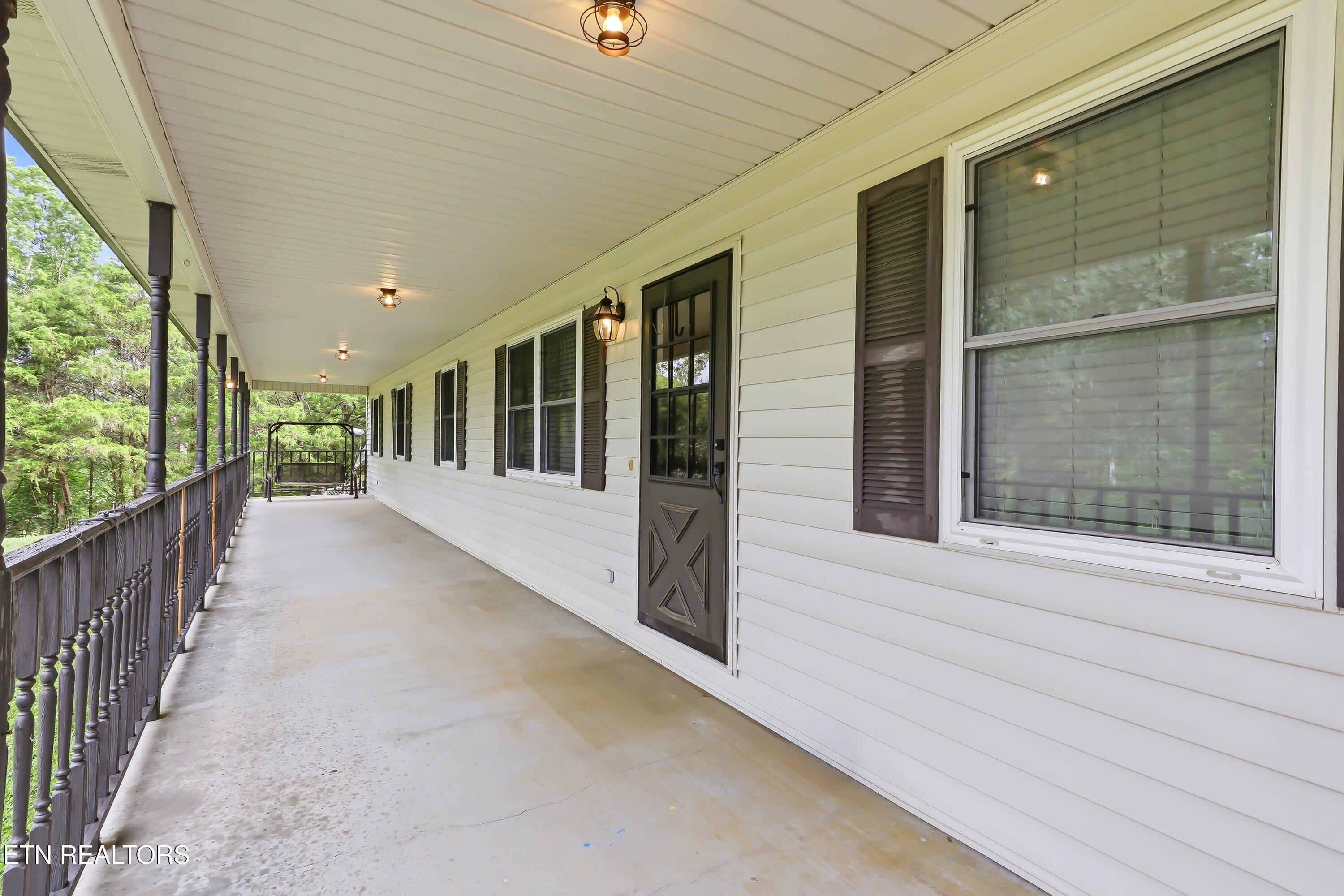 677 Bethel Road Clinton, TN 37716 - Photo 4 of 29 677 Bethel Rd-4