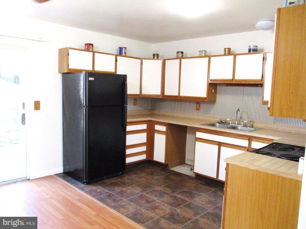 3102 Galaxy Road Dover, PA 17315 - Photo 4 of 22 Gallery Image 4