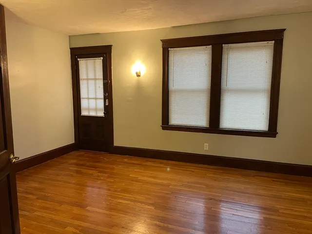 $2,100 | 14 Eddy Street, Unit 2, Waltham, MA 02453