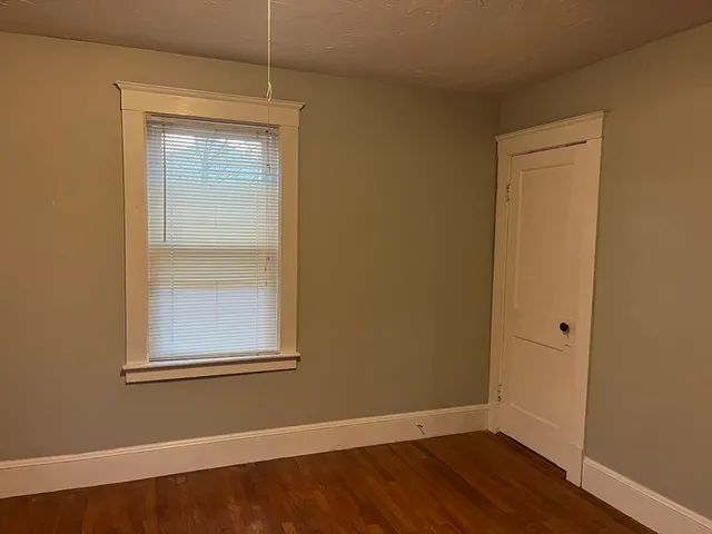 $2,100 | 14 Eddy Street, Unit 2, Waltham, MA 02453