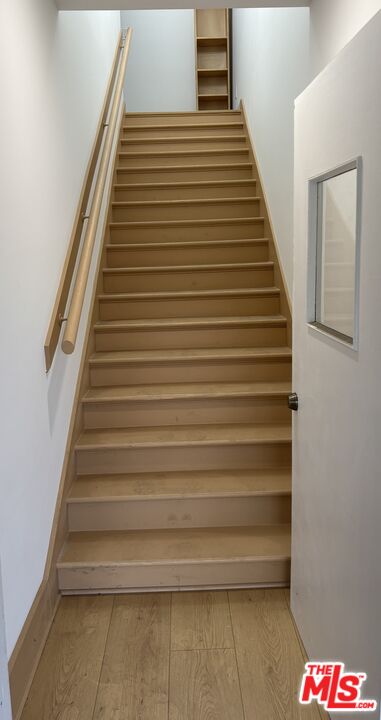 2115 Venice Blvd., Unit 1/2 Los Angeles, CA 90006 - Photo 2 of 14 a view of entryway