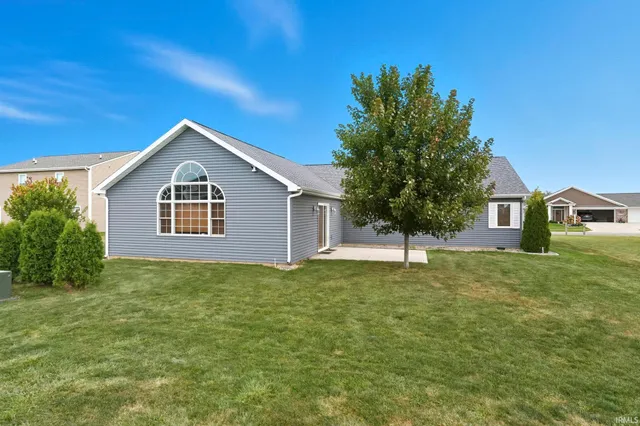 $289,900 | 10302 Greenwood Lakes Drive, New Haven, IN 46774