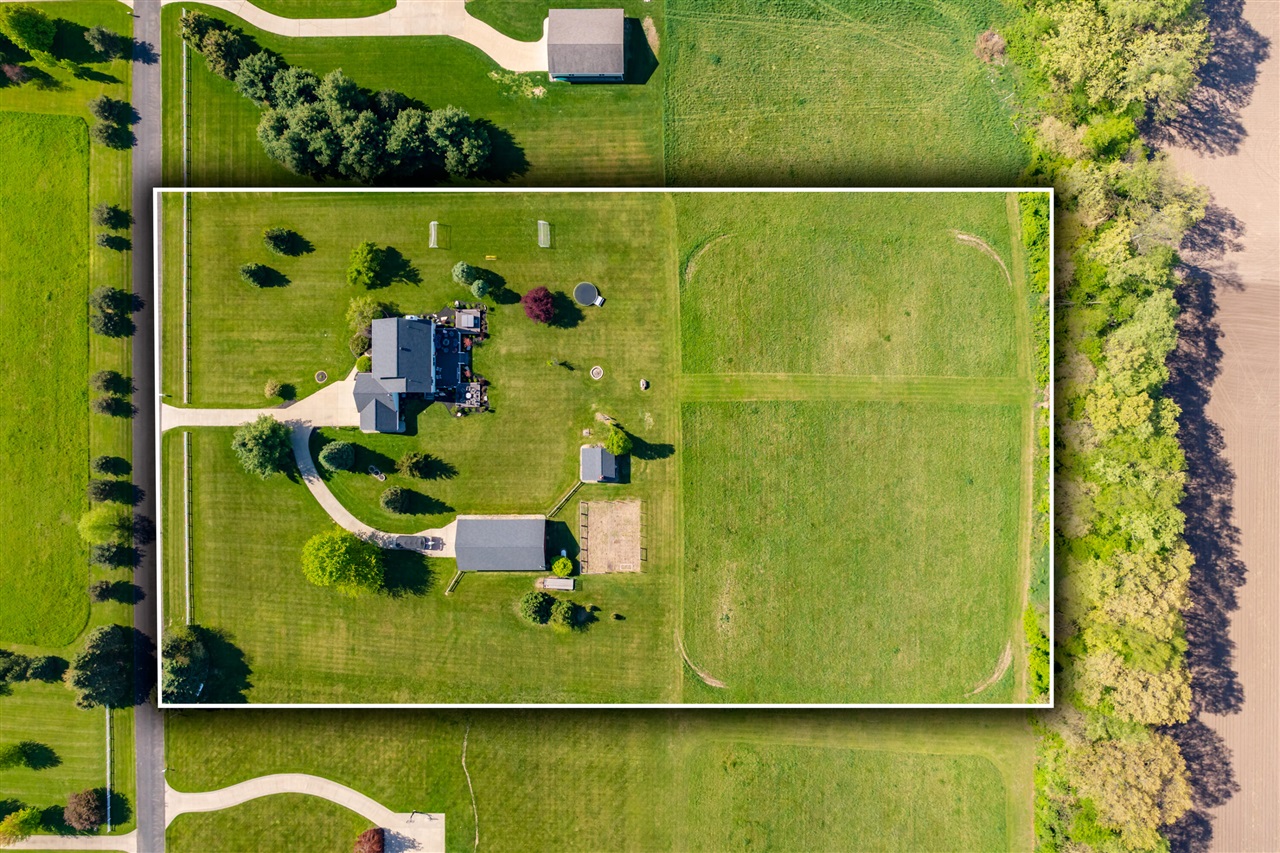 15974 Rustic Lane Vicksburg, MI 49097 - Photo 3 of 78 Gallery Image 3