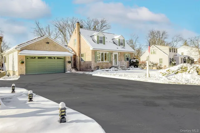 $799,000 | 16 Highview Avenue, Airmont, NY 10901