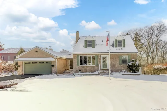 $799,000 | 16 Highview Avenue, Airmont, NY 10901