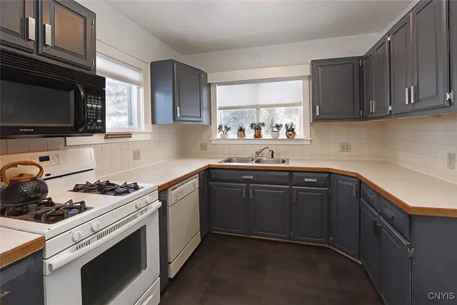 $365,000 | 300 Cornwall Drive, DeWitt, NY 13214