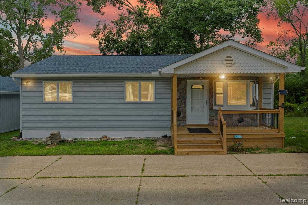 9769 Andersonville Road Clarkston, MI 48346 - Photo 1 of 33 Gallery Image 1