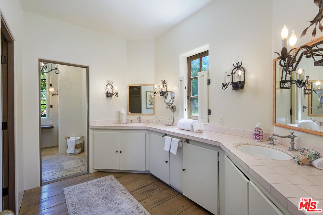 2899 Hidden Valley Lane Montecito, CA 93108 - Photo 15 of 27