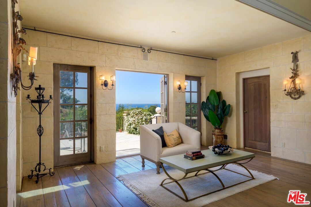 2899 Hidden Valley Lane Montecito, CA 93108 - Photo 6 of 27