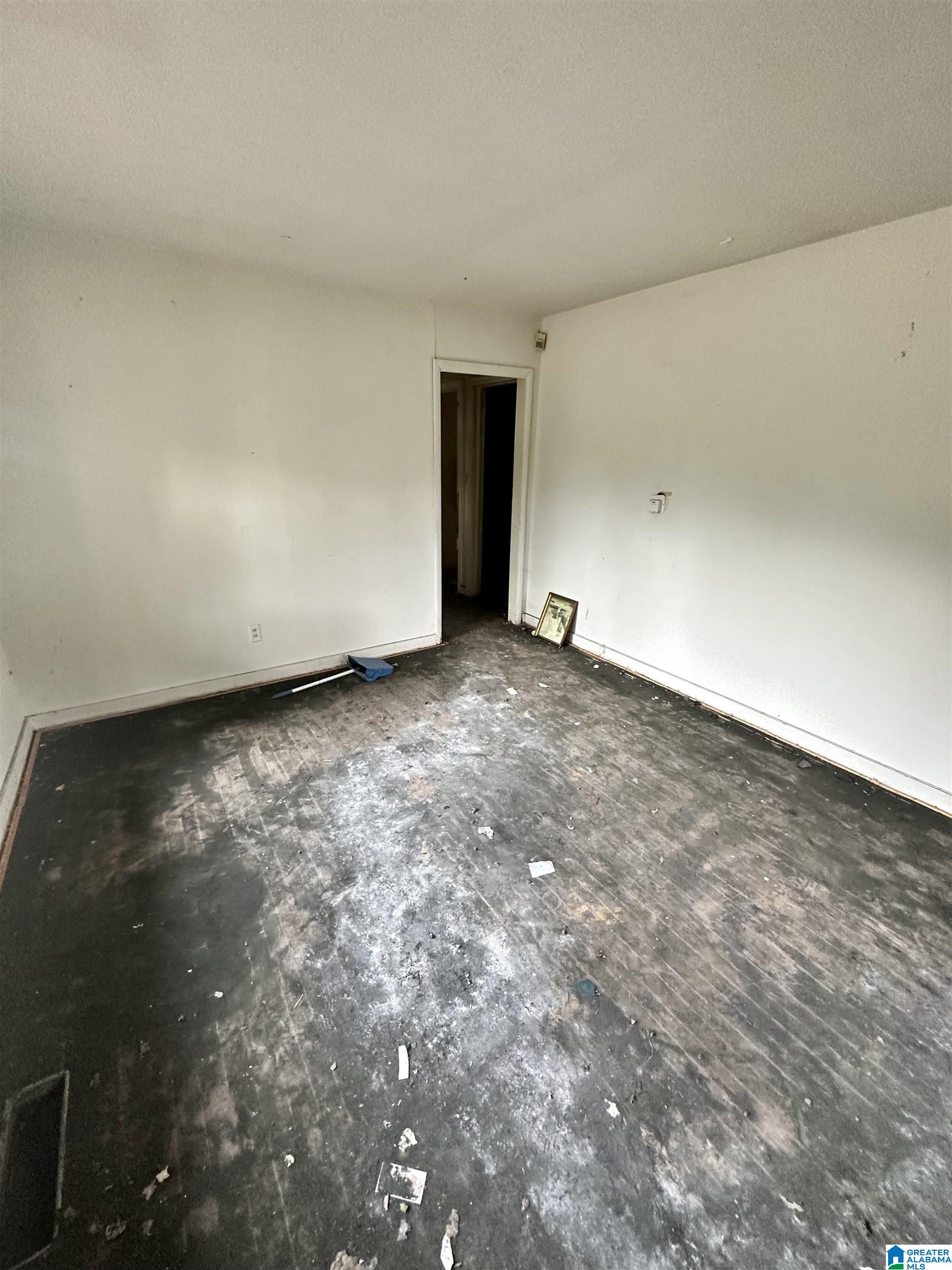 1219 Southwest 18th Way Birmingham, AL 35211 - Photo 2 of 13