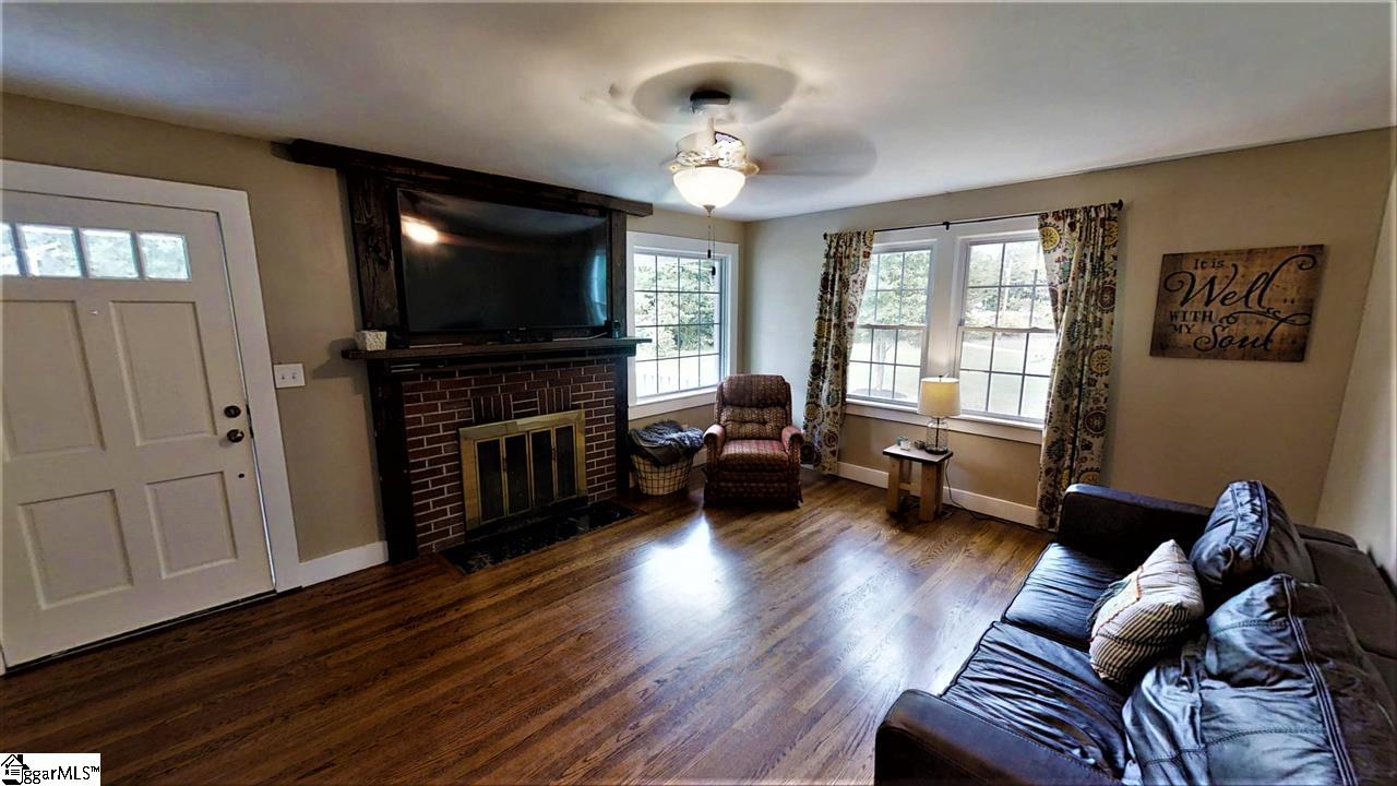 5213 Locust Hill Road Travelers Rest, SC 29690 - Photo 3 of 30