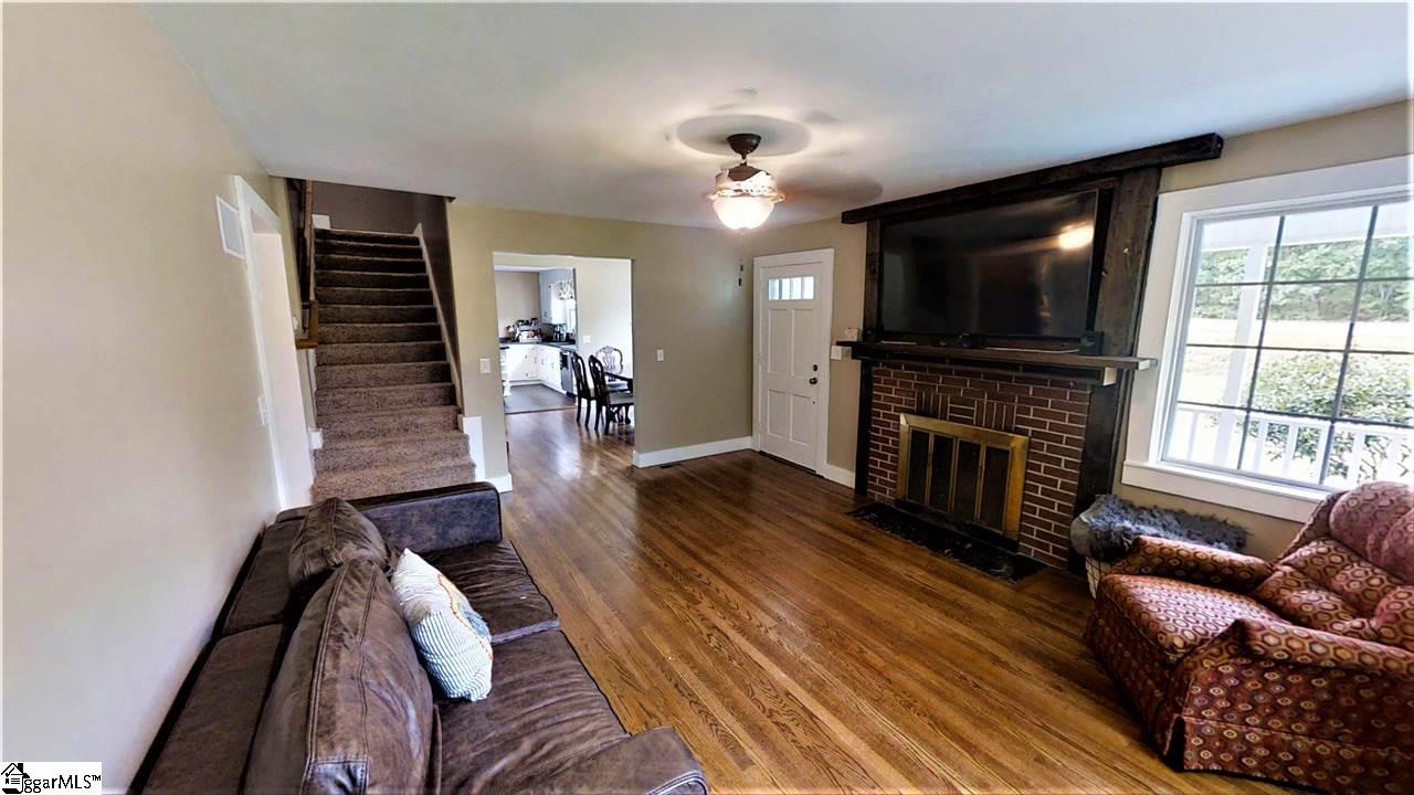5213 Locust Hill Road Travelers Rest, SC 29690 - Photo 4 of 30