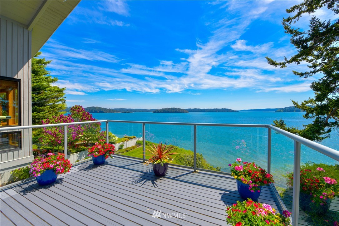 6782 Salmon Beach Road Anacortes, WA 98221 - Photo 1 of 25 Gallery Image 1